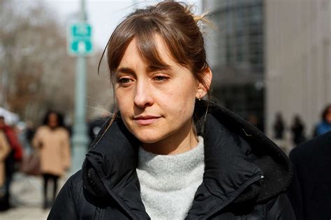 allison mack sexy|Nxivm cult: Actress Allison Mack sentenced to three years in。